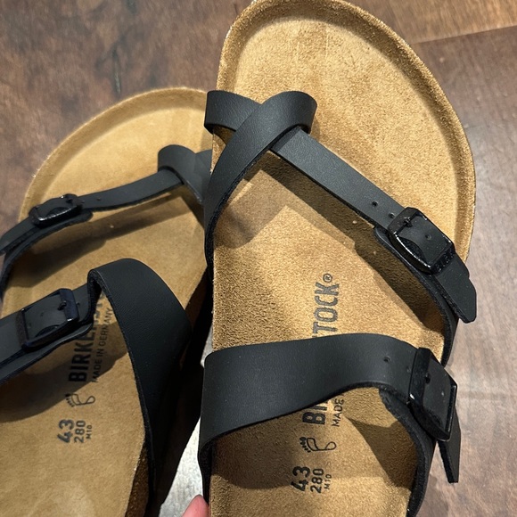 Birkenstock Black and Tan Cross-Strap Sandals (Women) - Picture 4 of 5